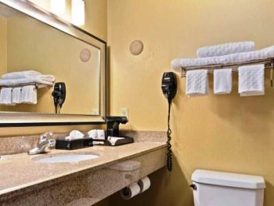 Surestay Plus Hotel By Best Western Portland Route 52 West Экстерьер фото
