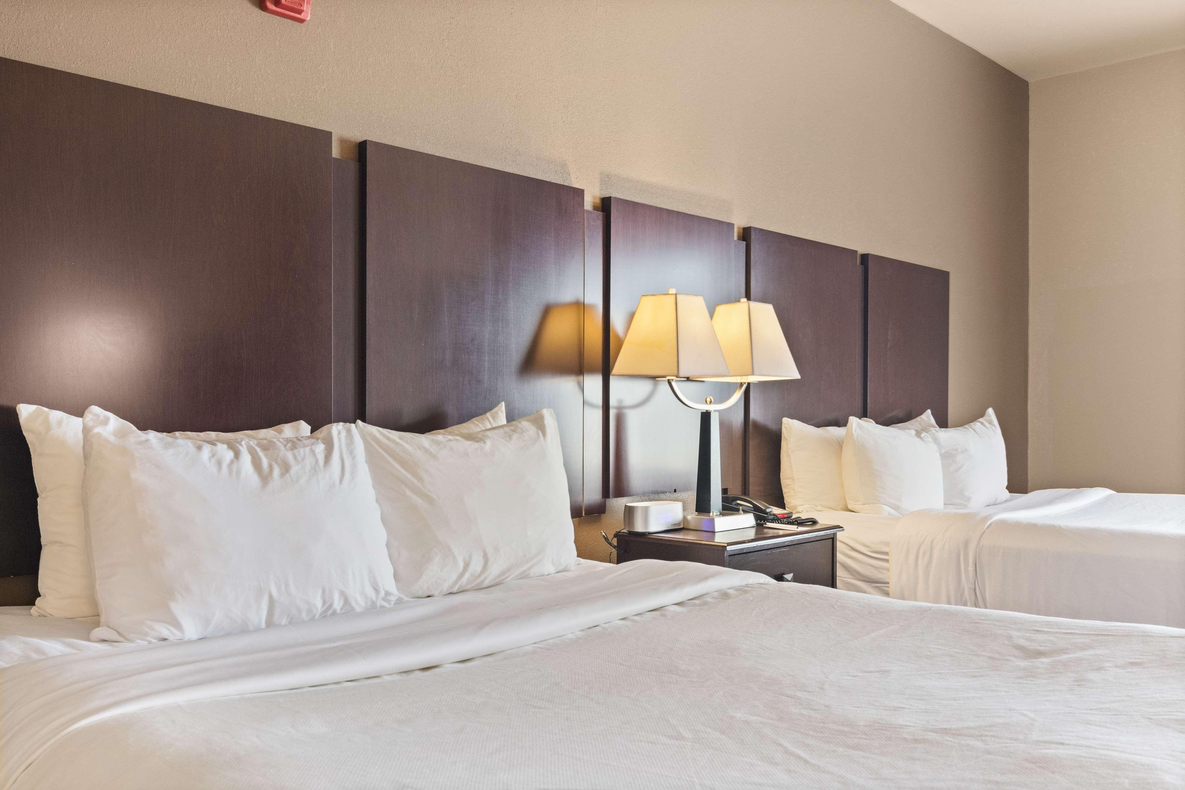Surestay Plus Hotel By Best Western Portland Route 52 West Экстерьер фото