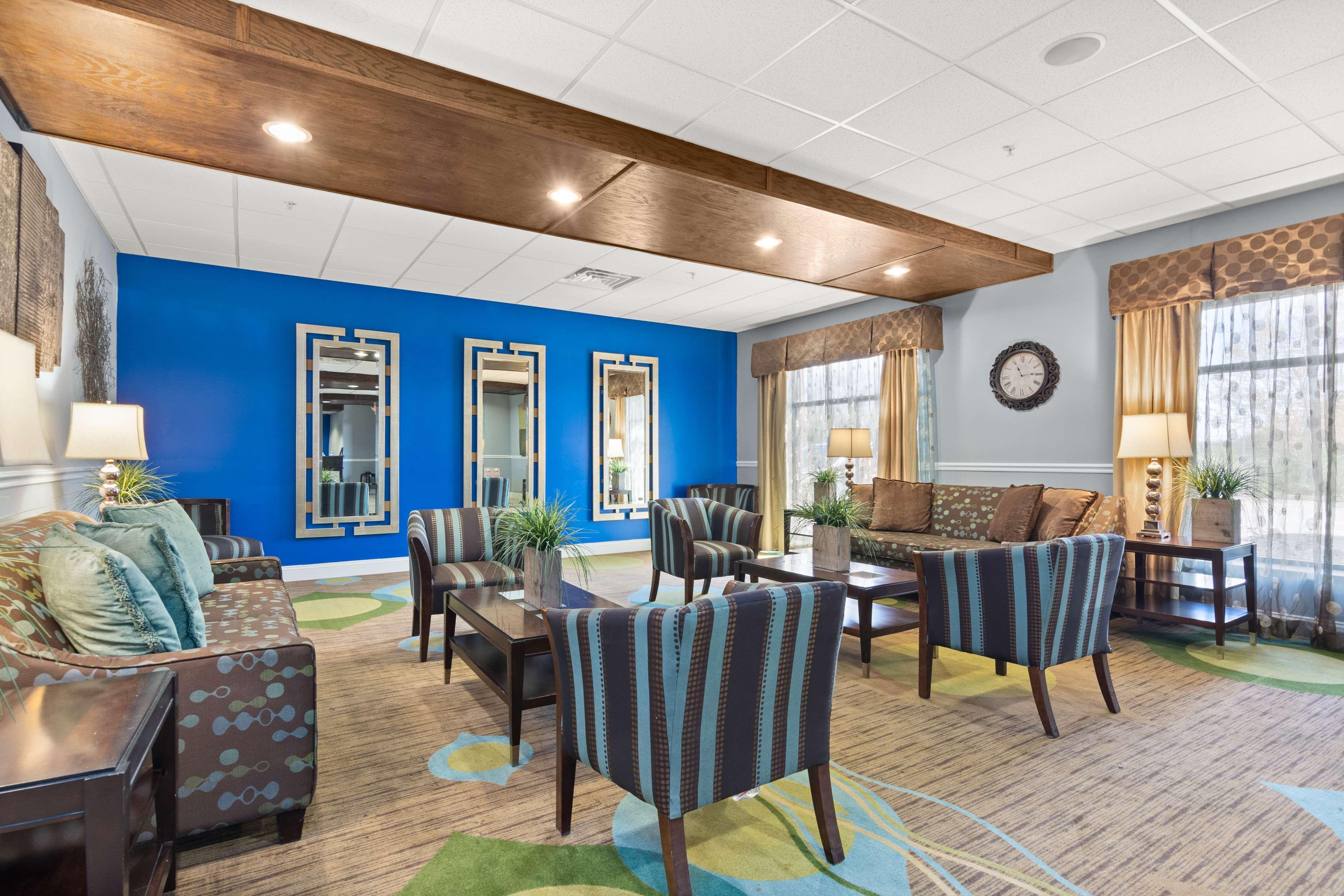 Surestay Plus Hotel By Best Western Portland Route 52 West Экстерьер фото